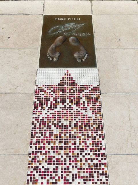 与后场轮换 与后场轮换